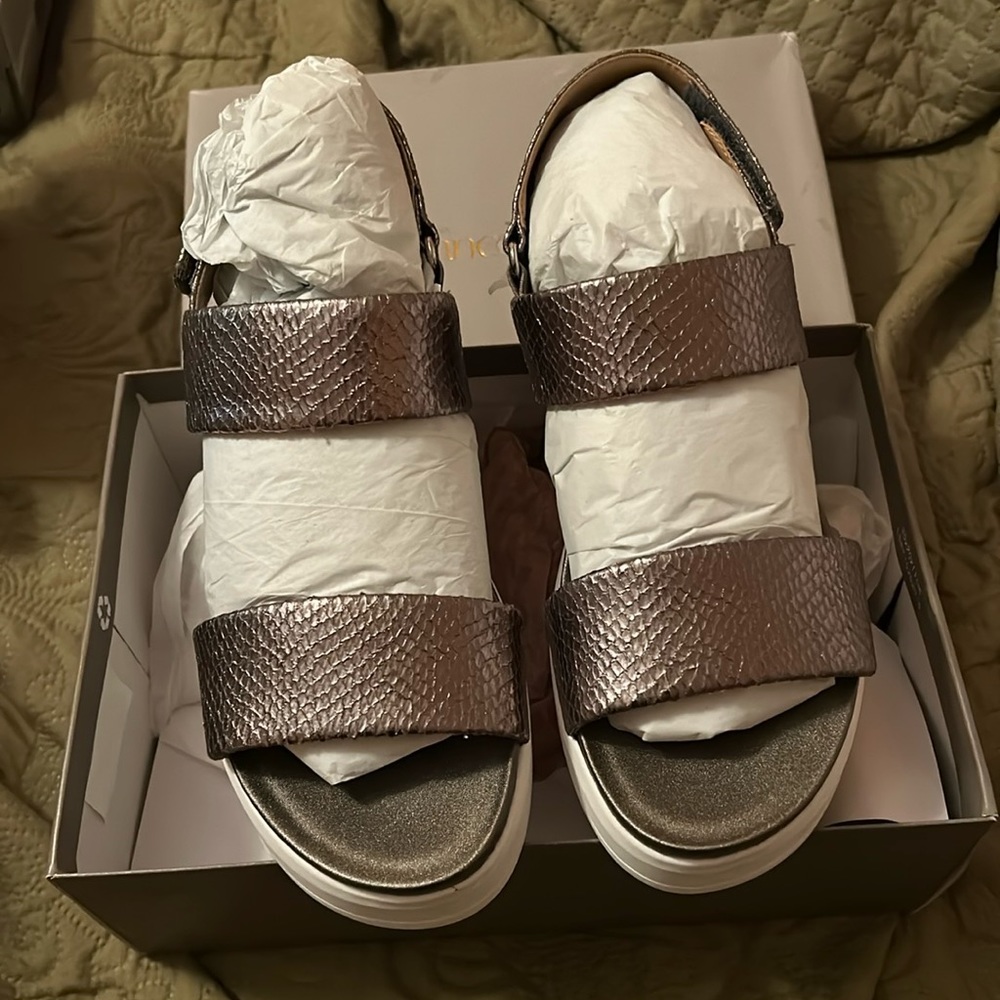 New Franco Sarto Kenan Sandal